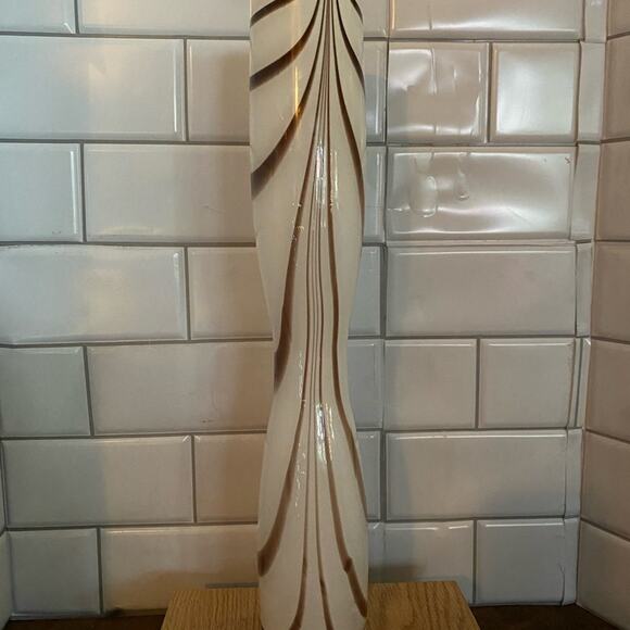 Vintage Cased hand-blown Tall Art Glass with Brownish purple swirl - Picture 4 of 7